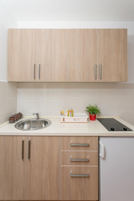 Milan'S Apartments 스베티스테판 외부 사진